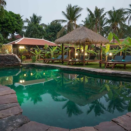 Authentic Khmer Village Resort Сием Реап Екстериор снимка