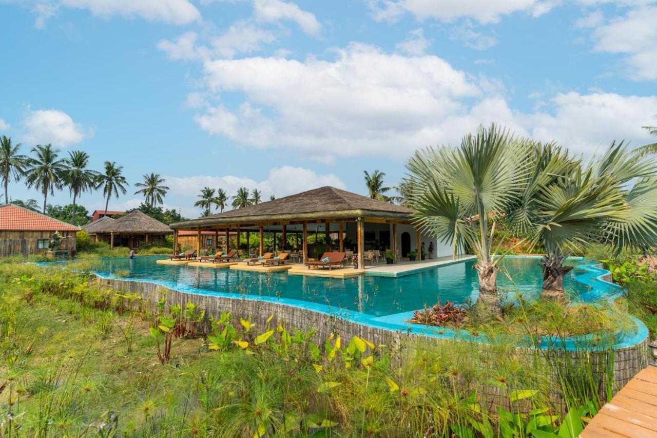 Authentic Khmer Village Resort Сием Реап Екстериор снимка